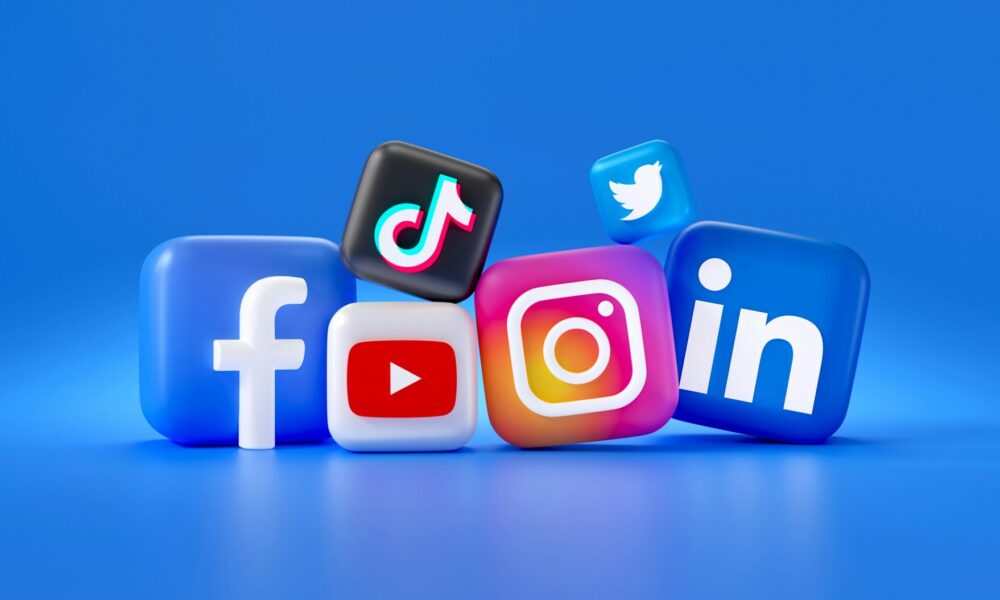 making-social-media-content-accessible-anytime